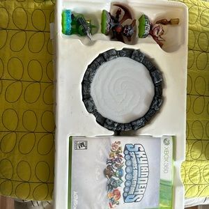 Xbox new never used includes action figures
